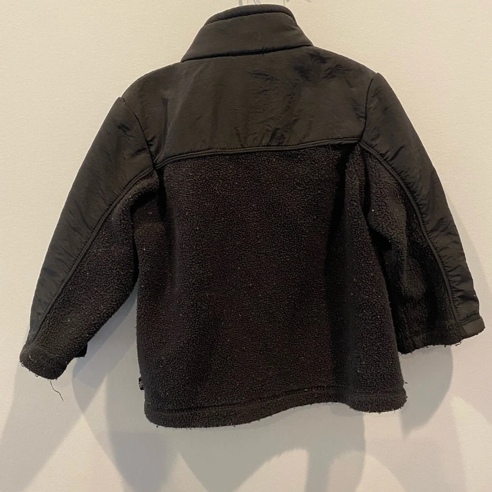 Children’s Place Fleece Jacket - Picture 2 of 3